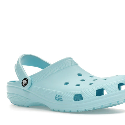Crocs Classic Clog Arctic 10001-411, trois-quarts avant extérieur