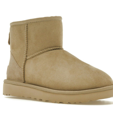 UGG Classic Mini II Boot Mustard Seed 1016222-MDSD, trois-quarts avant extérieur