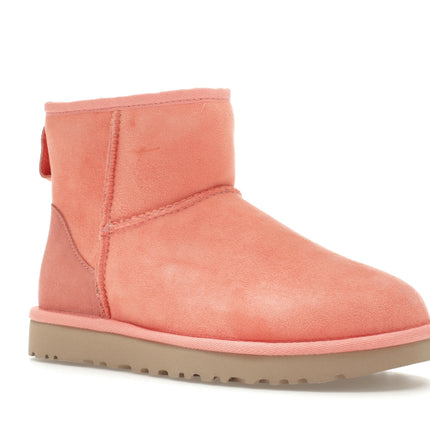 UGG Classic Mini II Boot Starfish Pink 1016222-SHPN, trois-quarts avant extérieur