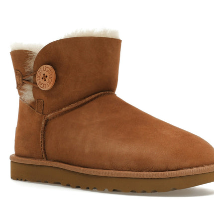 UGG Mini Bailey Button II Chestnut 1016422-CHE, trois-quarts avant extérieur