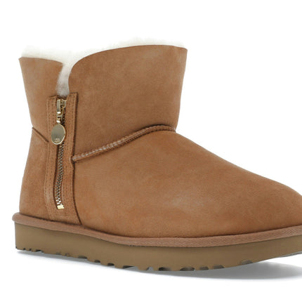 UGG Bailey Zip Mini Boot Chestnut 1112481-CHE, trois-quarts avant extérieur