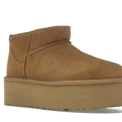 UGG Classic Ultra Mini Platform Boot Chestnut 1135092-CHE, trois-quarts avant extérieur