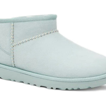 UGG Classic Ultra Mini Boot Madhappy Snow 1146332-SNO, trois-quarts avant