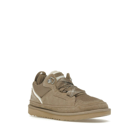 UGG Lowmel Dune (Kids) 1152410K-DNE, trois-quarts avant extérieur
