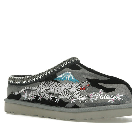 UGG Tasman Slipper Palace Black Camo 1172070-BKCA, trois-quarts avant extérieur
