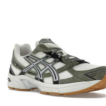 Asics Gel-1130 Pale Oak Mantle Green 1201A255-202, trois-quarts avant extérieur