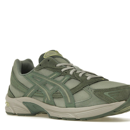 Asics Gel-1130 Olive Grey Ivy 1201A255-301, trois-quarts avant extérieur