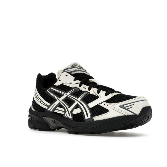 Asics Gel-1130 Black Cream 1203A609-001, trois-quarts avant extérieur