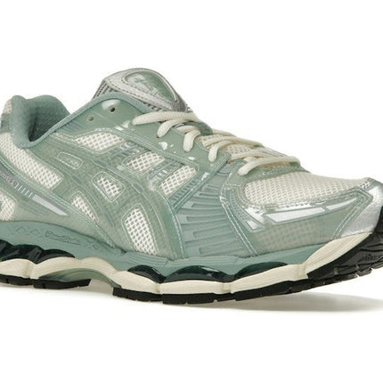 Asics Gel-Kayano 12.1 Kith Cream Sage 1203A675-100, trois-quarts avant extérieur