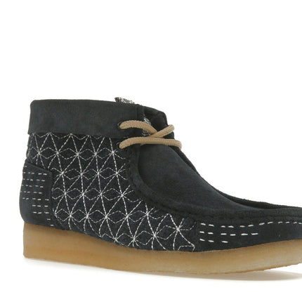 Clarks Originals Wallabee Boot Navy Shashiko 26169152, trois-quarts avant extérieur