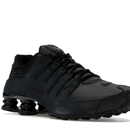 Nike Shox NZ Triple Black 378341-001, trois-quarts avant extérieur