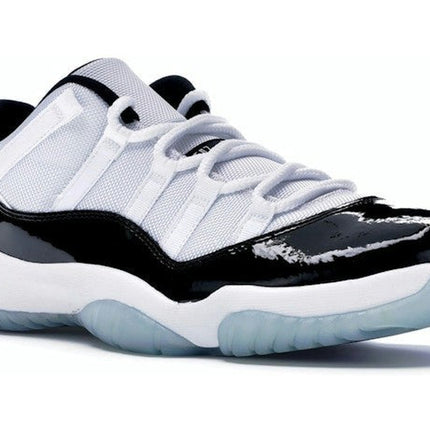Air Jordan 11 Retro Low Concord 528895-153, trois-quarts avant extérieur