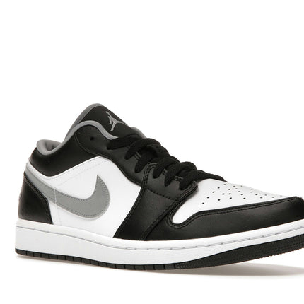 Air Jordan 1 Low Black White Grey 553558-040, trois-quarts avant extérieur