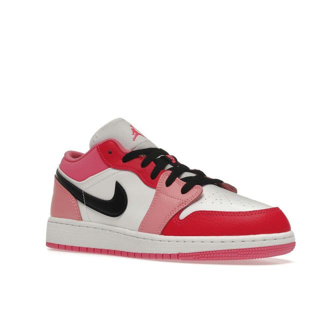 Air Jordan 1 Low Pink 553560-162, trois-quarts avant extérieur