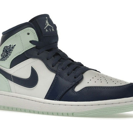 Air Jordan 1 Mid Blue Mint 554724-413, trois-quarts avant extérieur