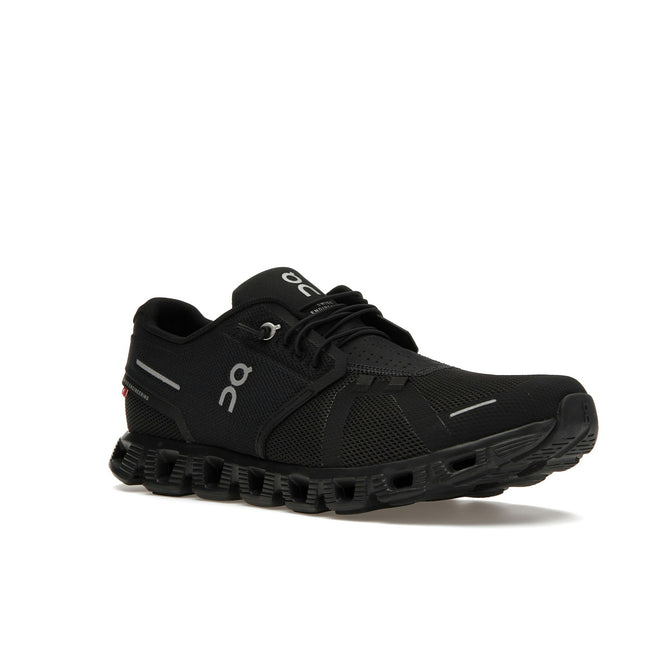 On Running Cloud 5 All Black 59.98986, trois-quarts avant extérieur