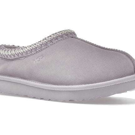 UGG Tasman Slipper Lavender Fog 5955-LRFG, trois-quarts avant extérieur