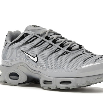Nike Air Max Plus Wolf Grey 852630-021, trois-quarts avant extérieur