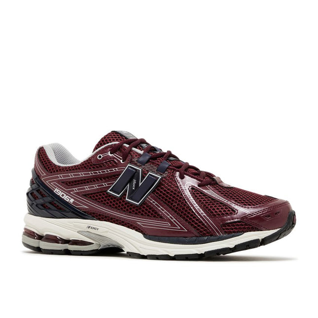 New Balance 1906R Burgundy Black