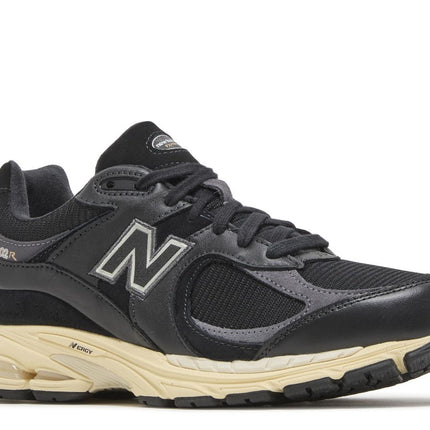 New Balance 2002R Black Vintage
