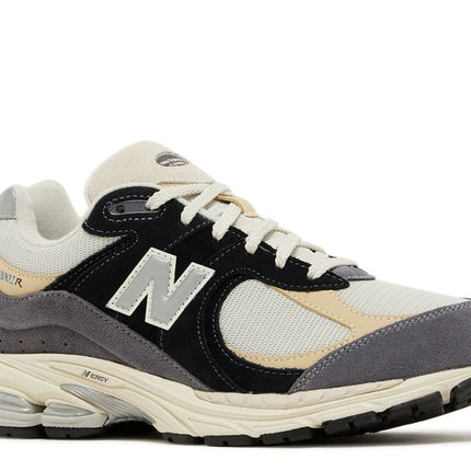 New Balance 2002R Magnet Sandstone