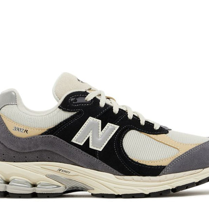 New Balance 2002R Magnet Sandstone