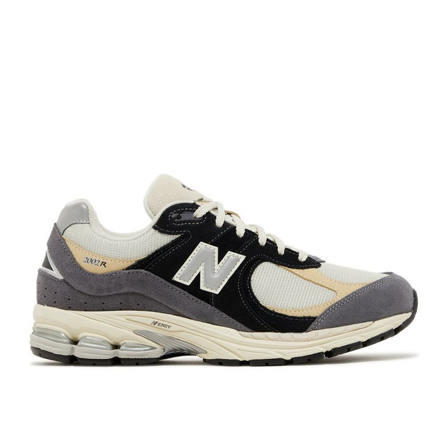 New Balance 2002R Magnet Sandstone