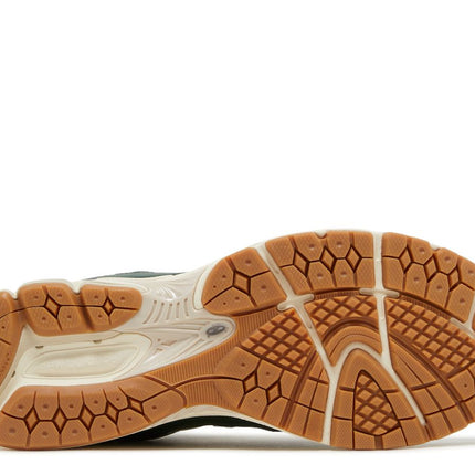 New Balance 2002R Nightwatch Green Vintage Leather