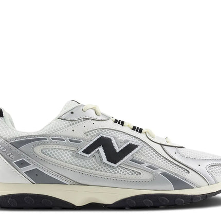 New Balance 204L Silver Metallic Black