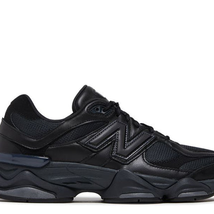 New Balance 9060 Triple Cuero Negro