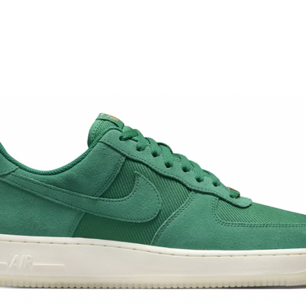 Nike Air Force 1 Low '07 LV8 Malachite Pale Ivory Metallic Gold
