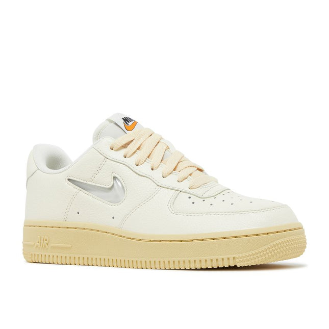 Nike Air Force 1 Low '07 LX Lavado de limón y leche de coco