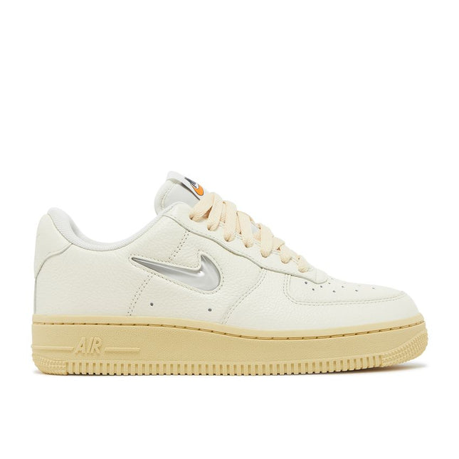 Nike Air Force 1 Low '07 LX Lavado de limón y leche de coco