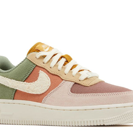 Nike Air Force 1 Low '07 LX Verde Aceite Terra Blush