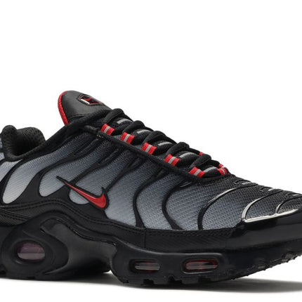 Nike Air Max Plus Negro Degradado Rojo