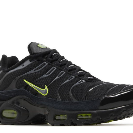 Nike Air Max Plus Negro Voltio