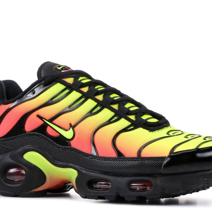 Nike Air Max Plus Black Volt Solar Red