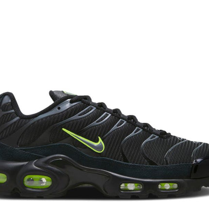 Nike Air Max Plus Negro Voltio