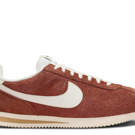 Nike Cortez SE Suede Dark Russet Flax Muslin Sail