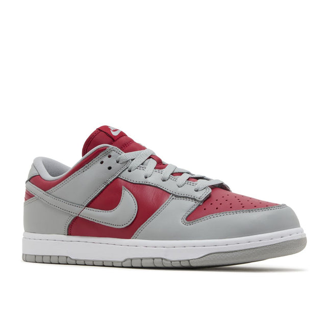 Nike Dunk Low CO.JP Ultraman inverso