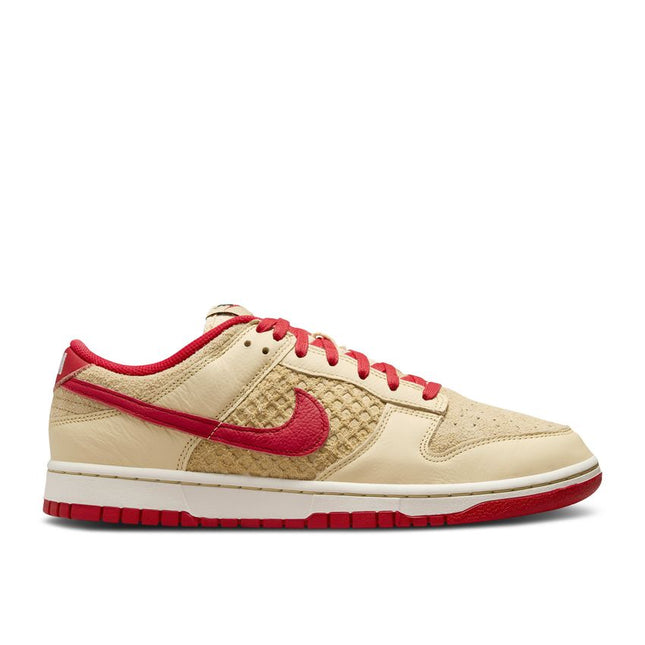 Nike Dunk Low Retro SE Strawberry Waffle