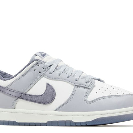 Nike Dunk Low SE Light Carbon