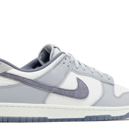 Nike Dunk Low SE Light Carbon