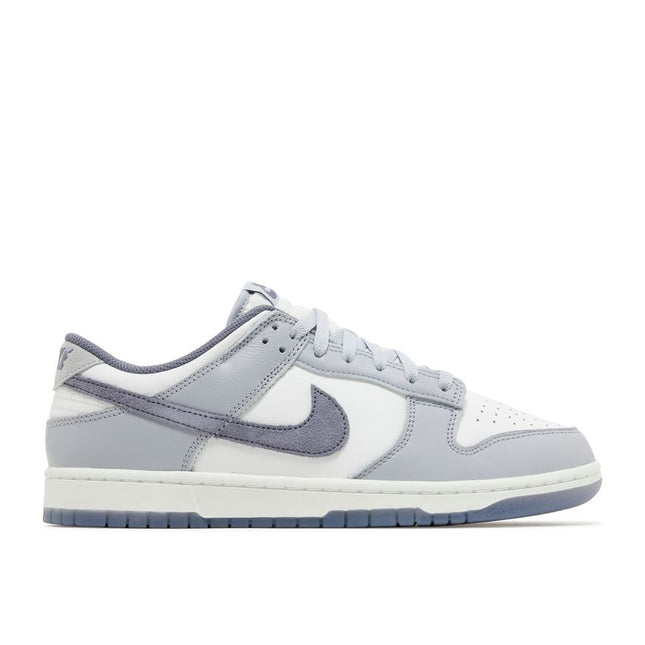 Nike Dunk Low SE Light Carbon