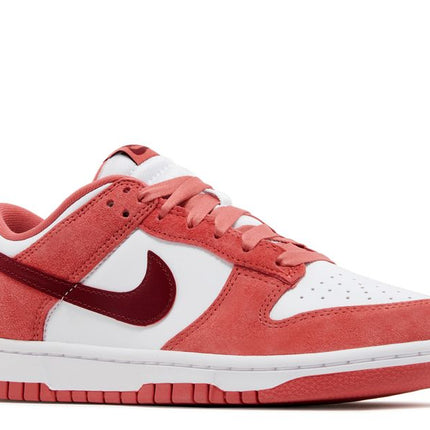 Nike Dunk Low Día de San Valentín