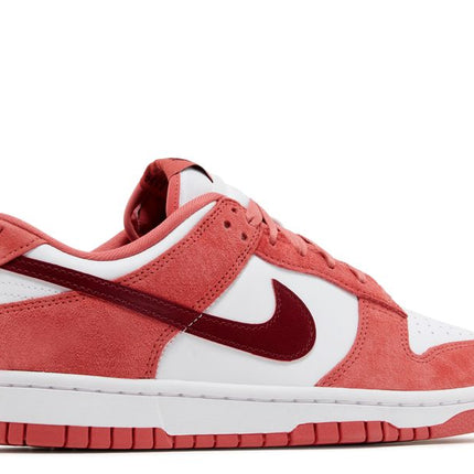 Nike Dunk Low Valentine's Day