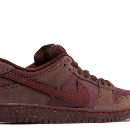 Nike SB Dunk Low City Of Love Burgundy Crush