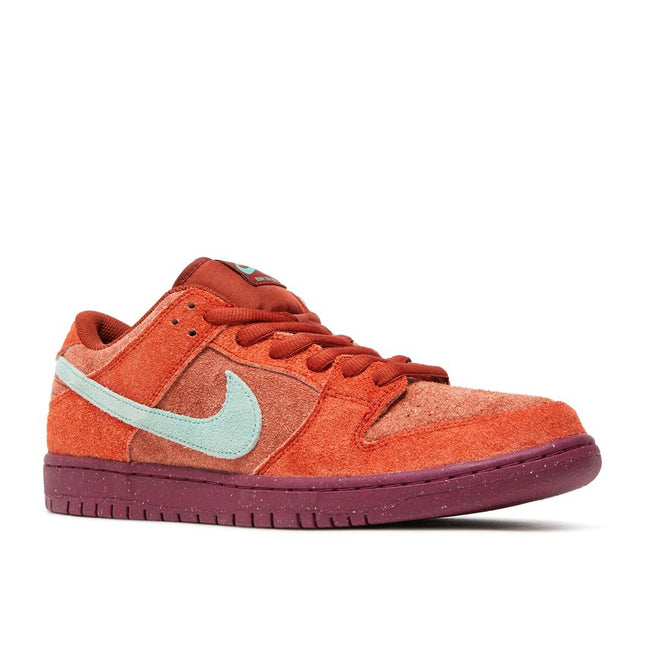 Nike SB Dunk Low Mystic Red Rosewood