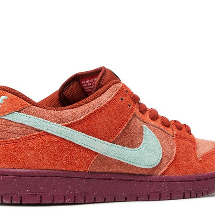 Nike SB Dunk Low Mystic Red Rosewood