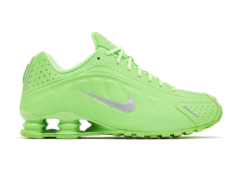 Nike Shox R4 Green Strike